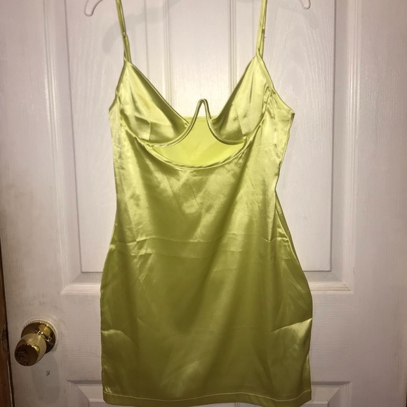 Satin dress - Picture 3 of 3